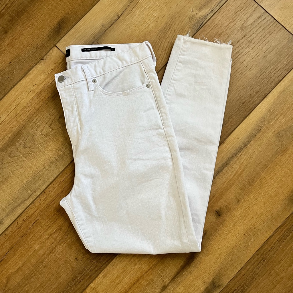 Women’s Banana Republic Mid-Rise White Skinny Jeans, Size 32
